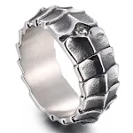 Anel Vintage em Aço Inoxidável para Moda Feminina e Masculina. Design Retrô Elegante, Jóia Resistente e Duradoura. Presente Ideal. — foto 1