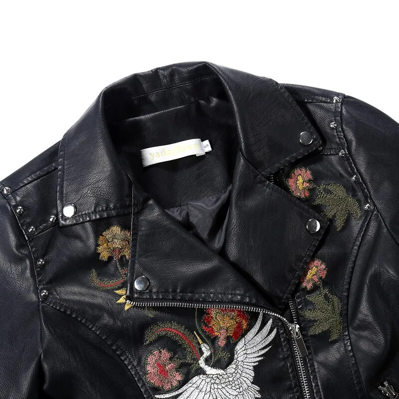 Embroidered leather jacket, a timeless classic for men and women, handcrafted for enduring style, perfect for any occasi — photo 2