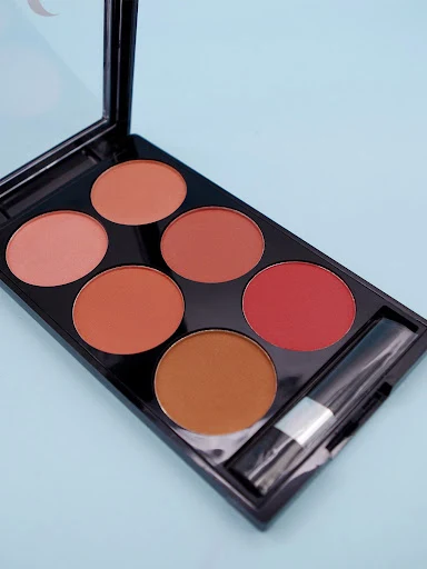 Title 2, Six-color blush repair makeup, a domestic bouti...