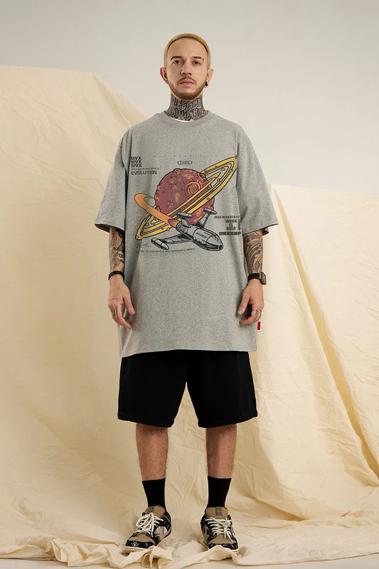 Title 8, Camiseta de manga curta com estampa espacial re...