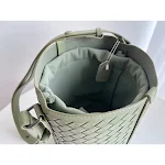 Bolsa Bucket Feminina Casual Versátil em Couro de Ovelha Tecido à Mão. Conforto e elegância para o seu dia a dia, um acessório essencial. — foto 1
