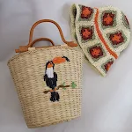 Bolsa de tecido de palha com bordado de pássaros, contas de papel e corda, decoração em madeira. Leve a natureza com você, elegante e charmosa. — foto 5