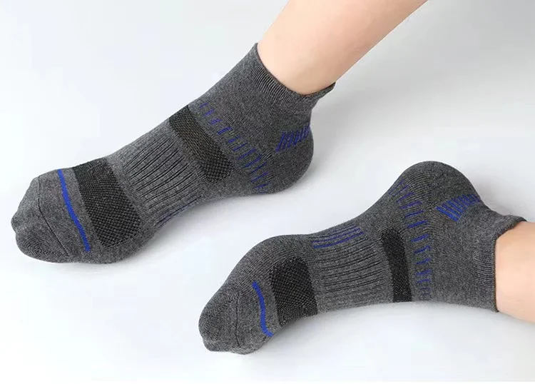 Mesh cotton sports socks, sweat wicking and breathable, designed for ultimate comfort and performance, keeping your feet — photo 8