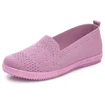 Herbstliche, atmungsaktive, flache Schuhe für Mütter mittleren Alters und ältere Damen. Bequeme Casual-Schuhe für den Alltag. — foto 7