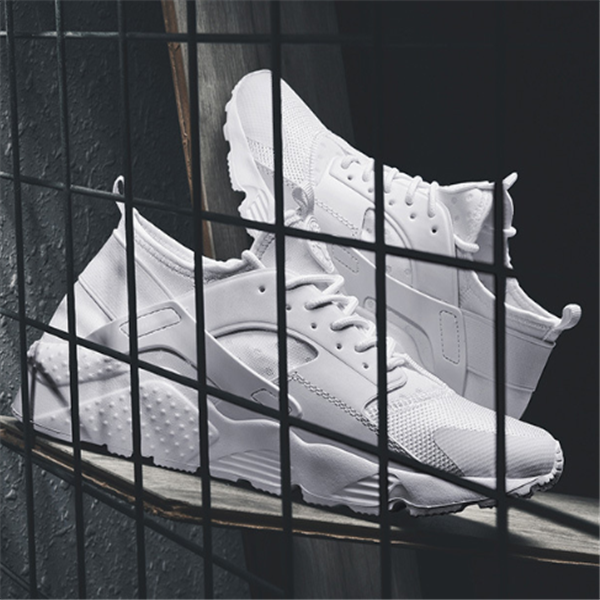 Basketbalschoenen voor topprestaties. Responsieve demping, uitstekende grip en ondersteuning voor snelle, krachtige bewegingen op het veld. — foto 12