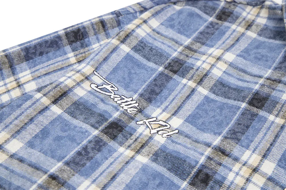 Loose Plaid Long Sleeve Men's and Women's Shirts comfortable and stylish casual wear for a relaxed and versatile look pe — photo 1