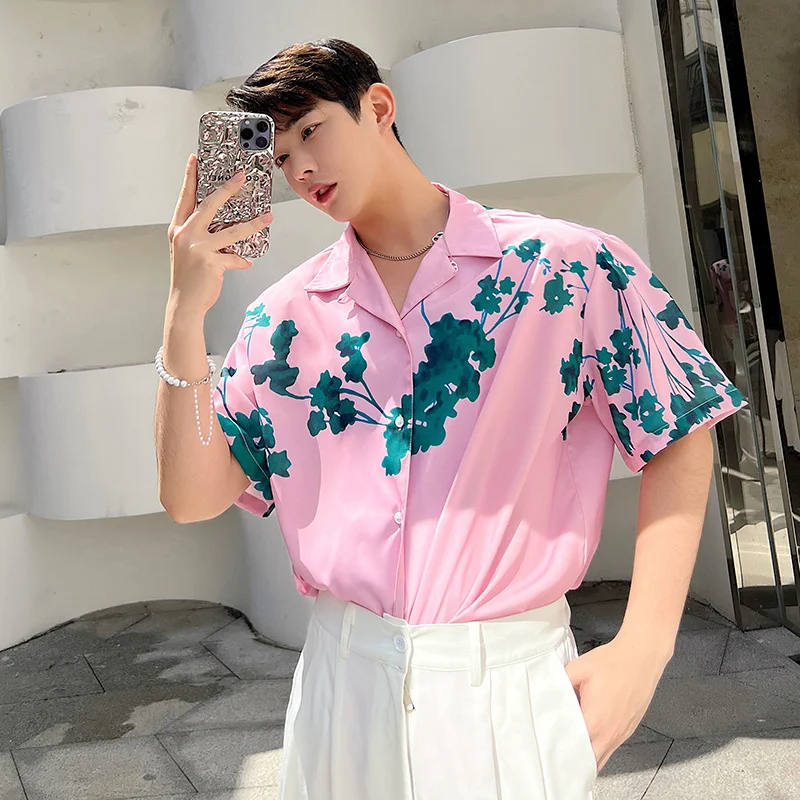 Heren zomer shirt met losse pasvorm, Cubaanse kraag en bloemenprint, korte mouwen, comfortabel en luchtig voor warme dagen. — foto 1