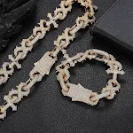 Colar masculino com corrente cubana de elos e cruz de espinhos de 8 caracteres, adicione estilo e personalidade ao seu visual. — foto 8