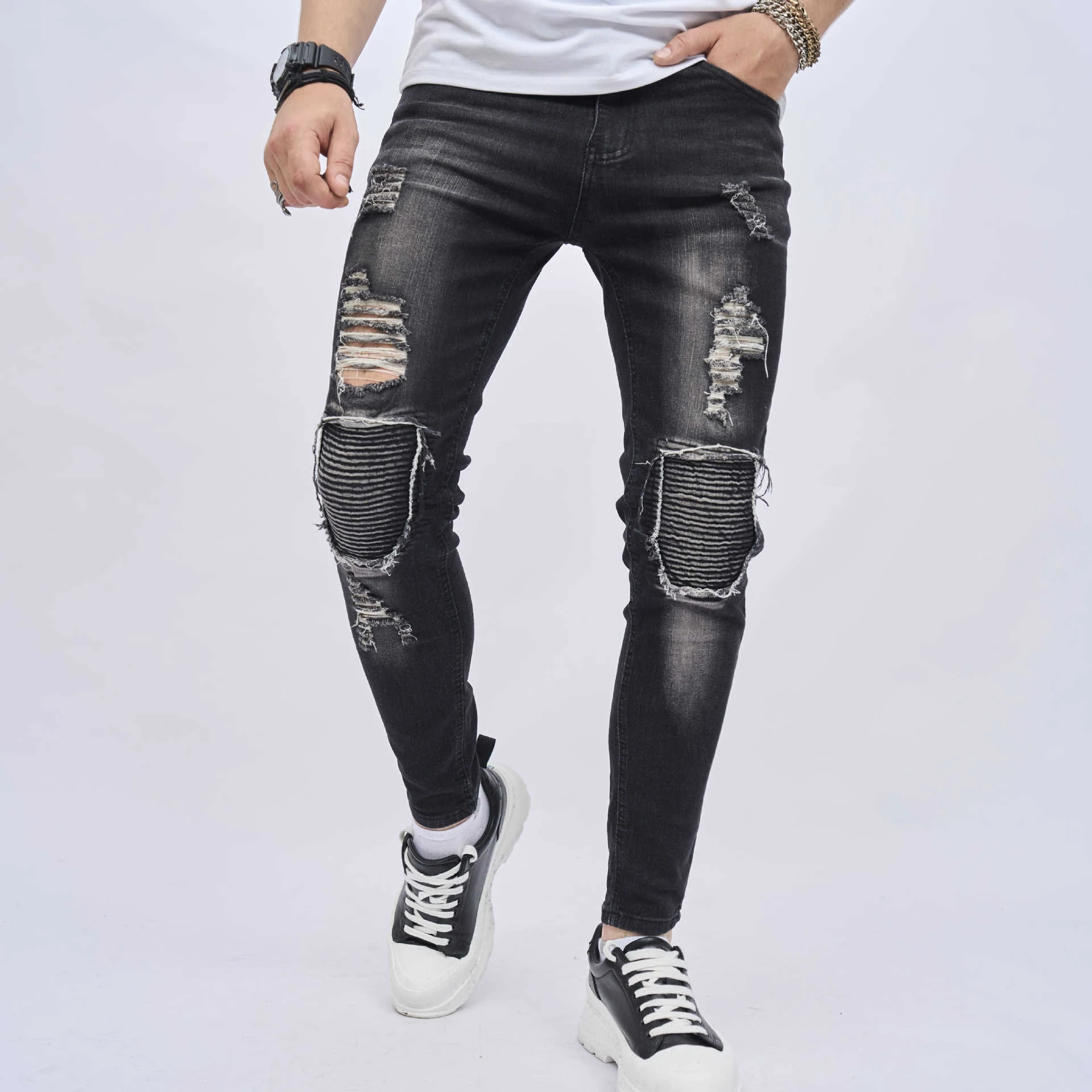 Title 4, Mens Ripped Slim Stretch Jeans offer a comfort...