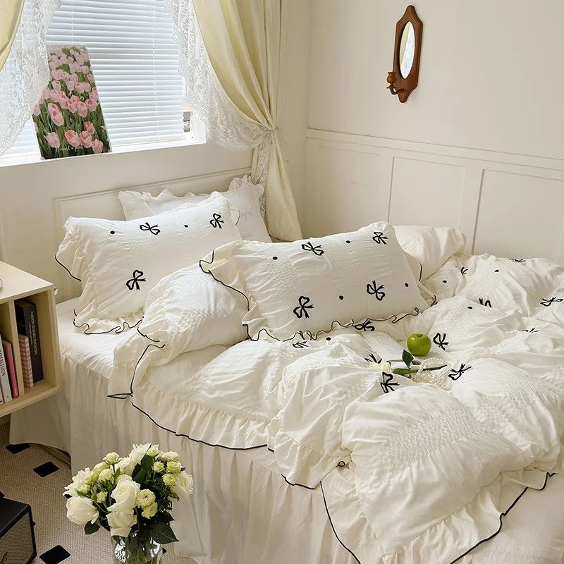 Jogo de cama de quatro peças estilo creme INS, macio e agradável à pele. Durma confortavelmente com este conjunto de cama premium. — foto 5