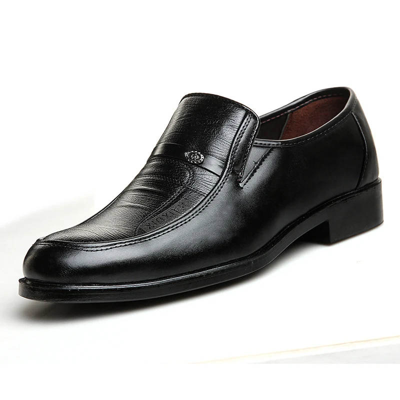 Sapatos sociais casuais para negócios Conforto e elegância no trabalho e lazer Design moderno para o homem contemporâneo Ideal para diversas ocasiões — foto 5