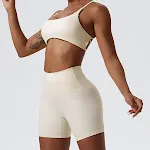 High Waist Hip Lift Tight Sport Shorts für Yoga, Laufen und Fitness. Nude Feel für ein tolles Gefühl. Die perfekten Shorts. — foto 38