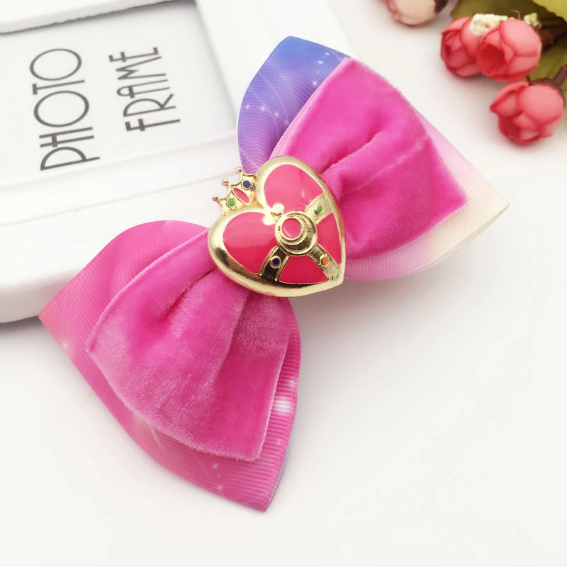 Sailor Moon Haarspeld Hoofddeksel Transformeer je look met deze betoverende haaraccessoire. Perfect voor cosplay, evenementen en fans. — foto 1