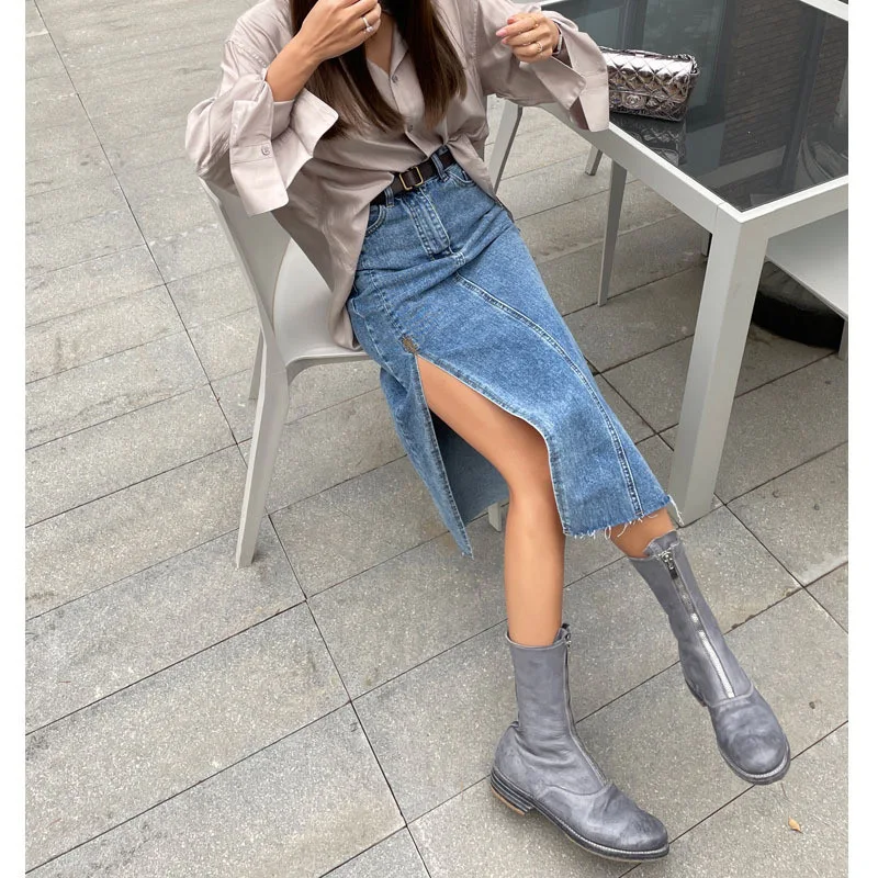 High Waist Slim Buttocks Sexy A-line Mid-length Slit Denim Skirt Simple. This denim skirt offers a flattering and stylis — photo 5