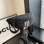 Modische Sport Umhängetasche für die Brust, vielseitig und lässig. Der perfekte Begleiter für Alltag und Freizeit, bietet Komfort und praktischen Stauraum. — foto 6