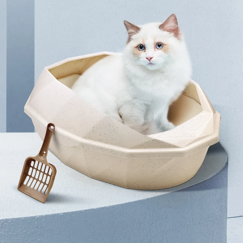 Diamond-shaped semi-enclosed plastic cat litter box, anti-sputtering design for a cleaner environment, easy to use and m — photo 6