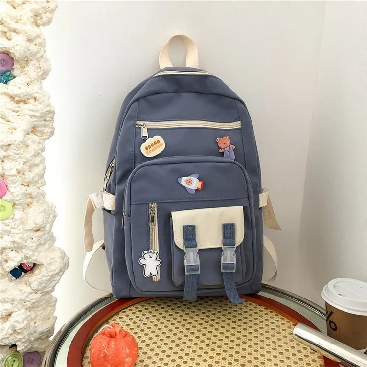 Title 15, Campus Small And Cute Girl Student Color Matchi...
