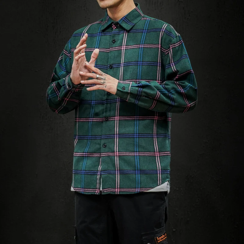 Slim-fit buttoned long-sleeved plaid shirt. A comfortable and stylish choice for everyday wear or a smart-casual look. V — photo 5
