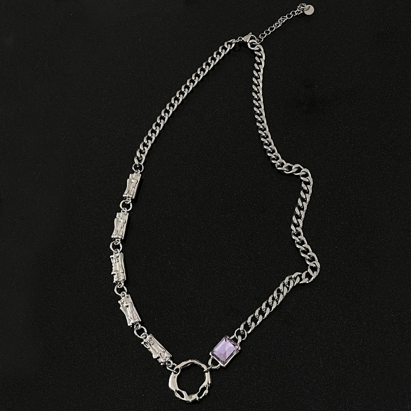 Colar de círculo com diamante roxo simples, estilo europeu e americano. Adicione um toque de elegância ao seu visual com este colar deslumbrante. — foto 3