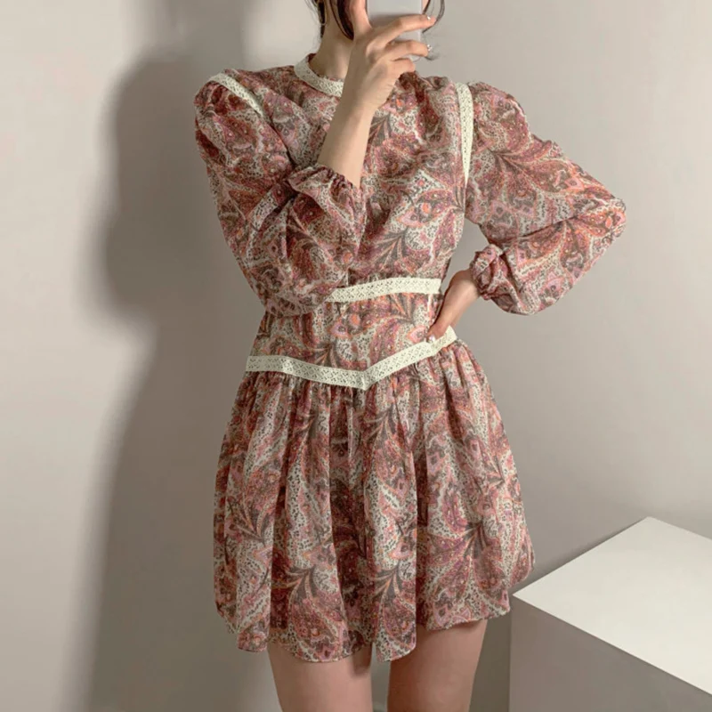 Title 3, Vestido com estampa fashion feminino. Ideal par...