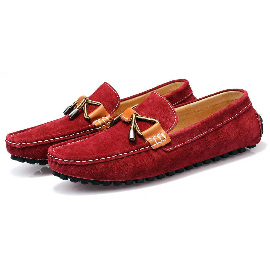 Tods Loafers voor lente en zomer, Italiaanse stijl. Comfortabele en elegante schoenen voor dames en heren. Perfect voor een casual look. — foto 3