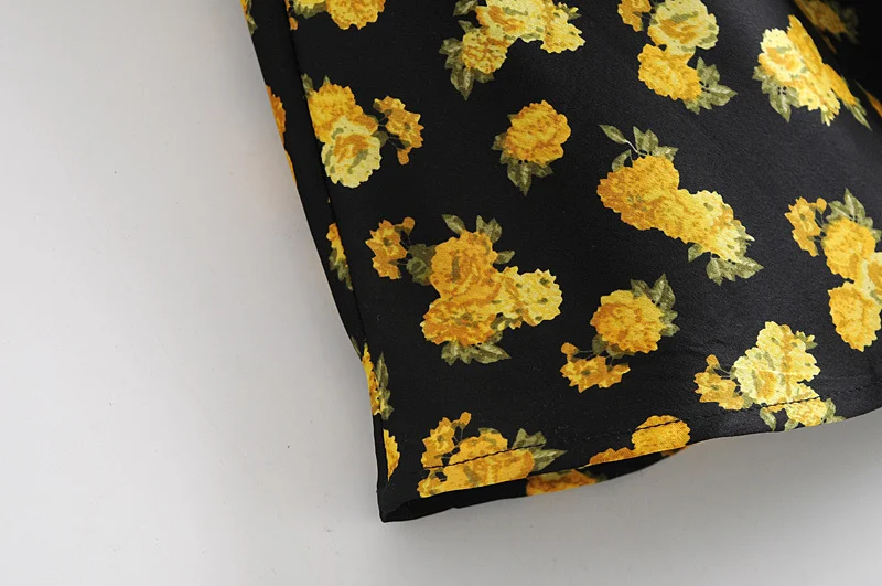 Women's stylish vintage floral print A-line midi skirt, high waist, dreamy streetwear, elegant casual wear, perfect for — photo 5