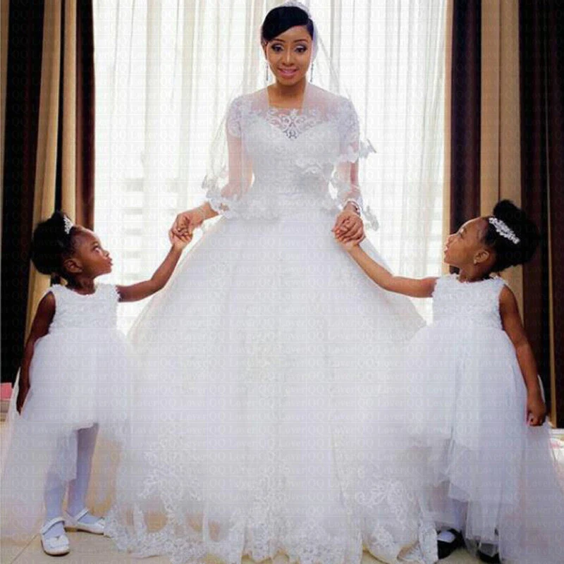Title 7, Plus Size Trailing White Lace Wedding Dress wit...