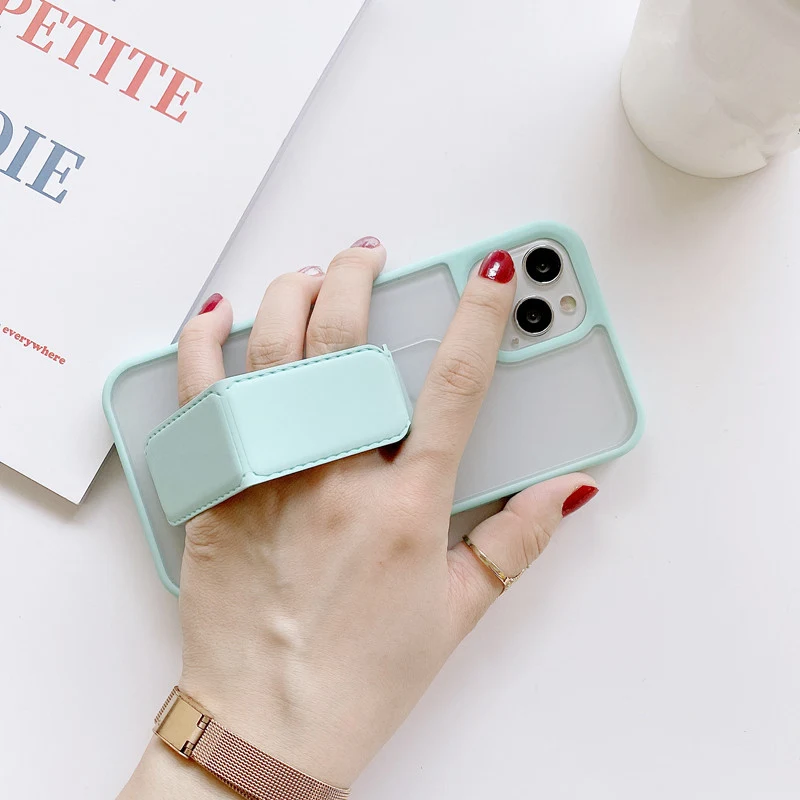 Title 10, Capa para celular com pulseira e suporte push-p...