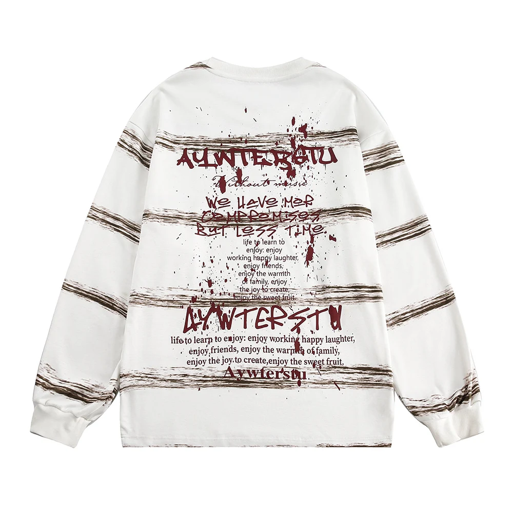 Title 2, Handgeschilderd graffiti T-shirt met inktspatte...