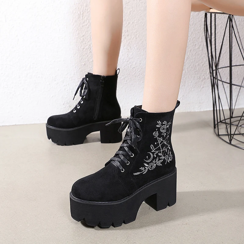 Winter European and American Embroidered Thick-Heel Martin Women's Boots Waterproof Platform Round Toe Lace-Up for Styli — photo 2