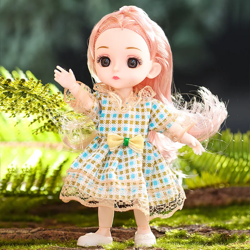 Title 4, 13-joint doll with clothes and shoes for imagin...