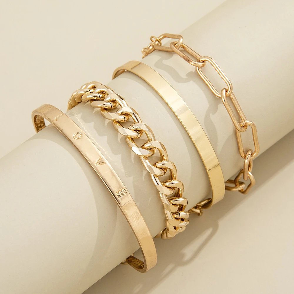 Pulseira Punk Com Cadarços Corrente Letras LOVE Conjunto Quatro Peças. Adicione um toque rebelde e estiloso ao seu visual. Perfeita para presentear. — foto 3