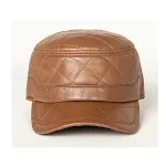 Sombrero de piel de oveja primera capa para hombre con diseño de rombos y visera, gorra cálida y elegante para invierno. — foto 6