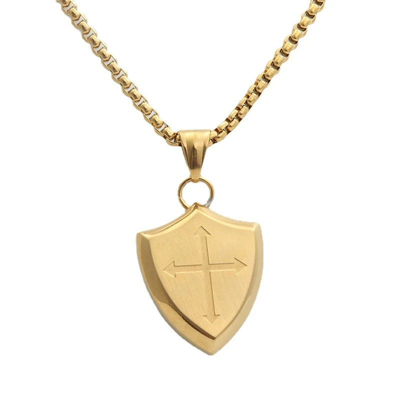 Colar masculino de aço inoxidável com pingente de cruz triangular em aço titânio, com letras gravadas, moderno e durável. — foto 3