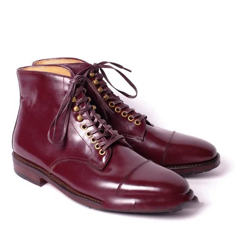 Title 7, Three Joint Gentleman Suit Leather Shoes. Exper...
