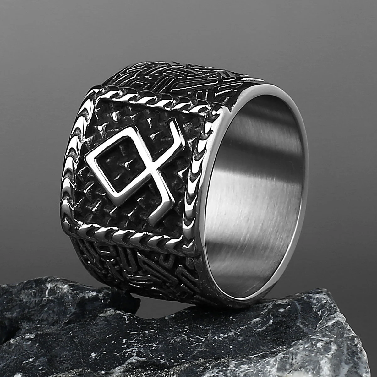 Anel de Runas Criativo Masculino, Moda Exclusiva. Design autêntico para homens que buscam estilo e sofisticação. Um acessório marcante. — foto 10