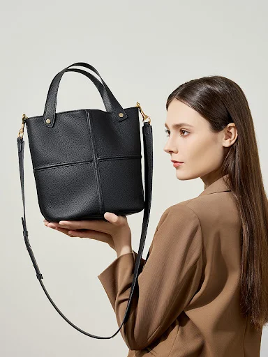 Title 3, Bolsa transversal elegante feminina com design ...
