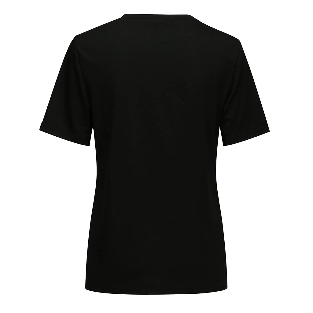 Camiseta gótica estrela punk, perfeita para um visual ousado e rebelde. Expresse sua personalidade com esta peça de vestuário única. — foto 1