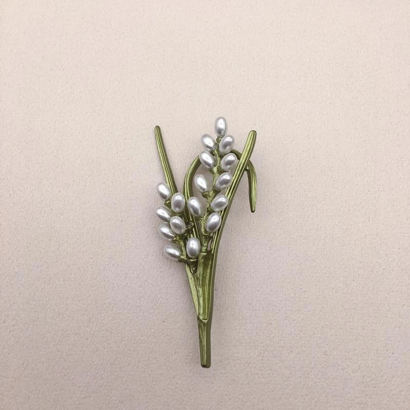 Broche Hoja Perla Fresca Verde Aguacate Pequeño Arte Elegante, Adorno Único. Accesorio de moda sofisticado, ideal para realzar tu estilo diario. — foto 2