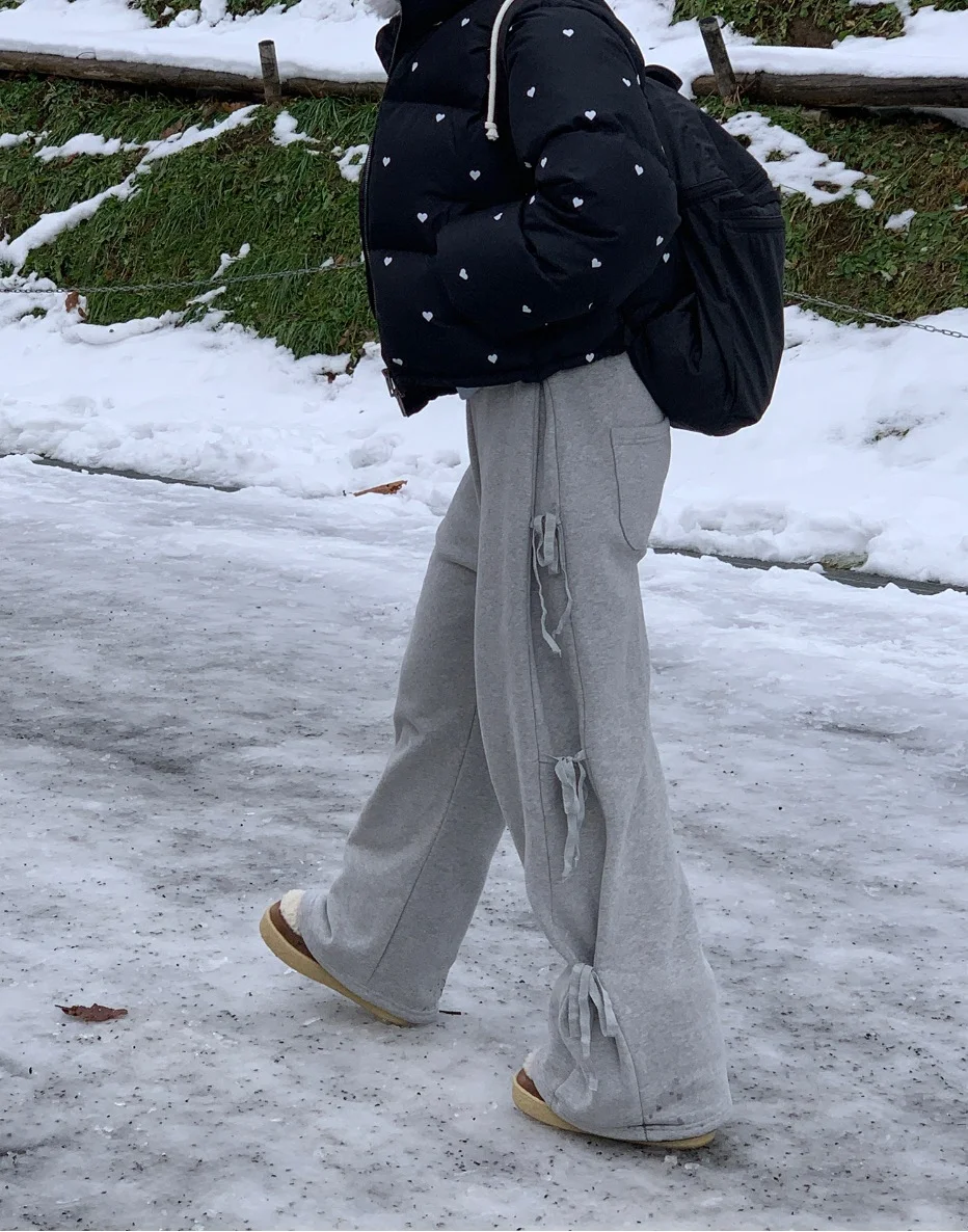 Title 7, Side Bow Tie Sweatpants Sports Comfort meets st...