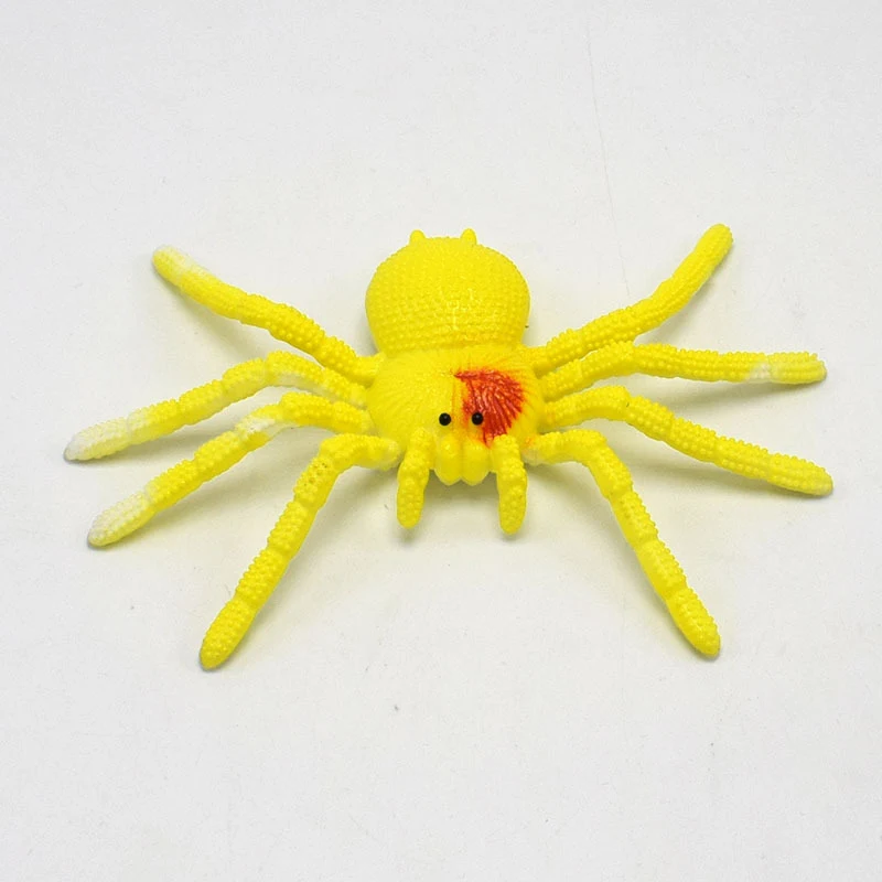Title 6, Modelo de aranha grande de borracha macia color...