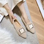 Sapatos femininos novos de bico fino e grandes, para um visual elegante e conforto superior. Encontre o tamanho perfeito para você. — foto 9