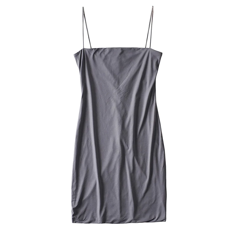 Vestido feminino fino com alças finas e drapeado, modelagem que valoriza o corpo e realça as curvas. Elegância e sofisticação. — foto 3