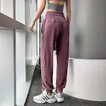 Waist seal lettering sports trousers designed for optimal performance during workouts and physical activities. Comfortab — photo 2