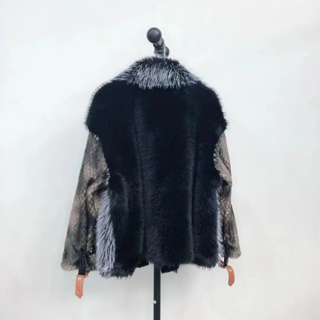 Title 5, Womens Lamb Wool Coat With Fur, a warm and sty...