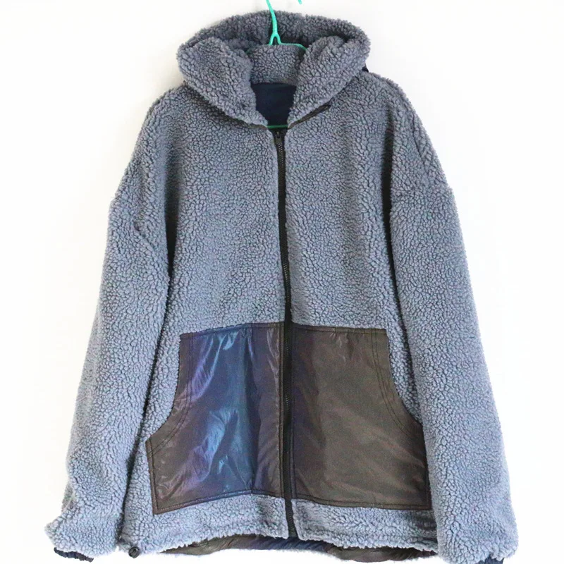 Giacca Uomo Calda, Reversibile e Riflettente, Colorata, Doppio Lato per un Inverno Sicuro e Stiloso. — foto 5