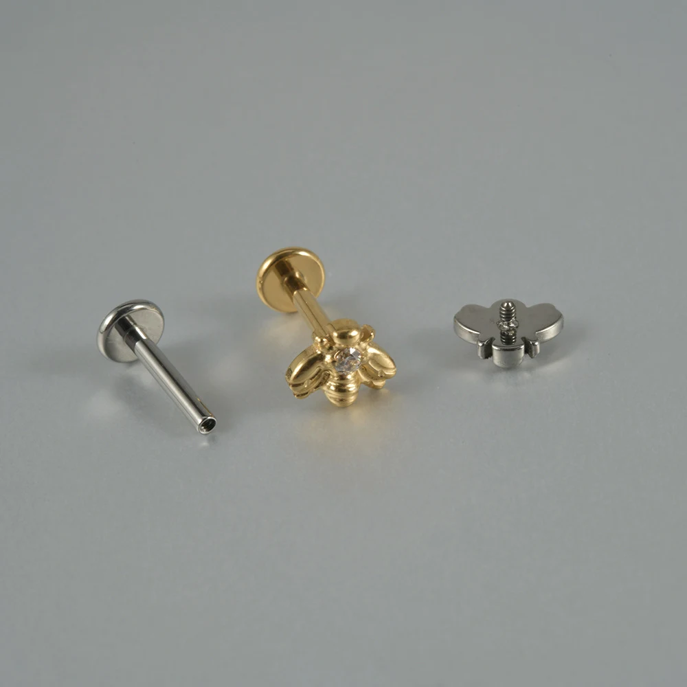 Labret Reto de Titânio G23 com Base Plana e Zircônia Abelha Piercing Orelha/Língua DIY — foto 12