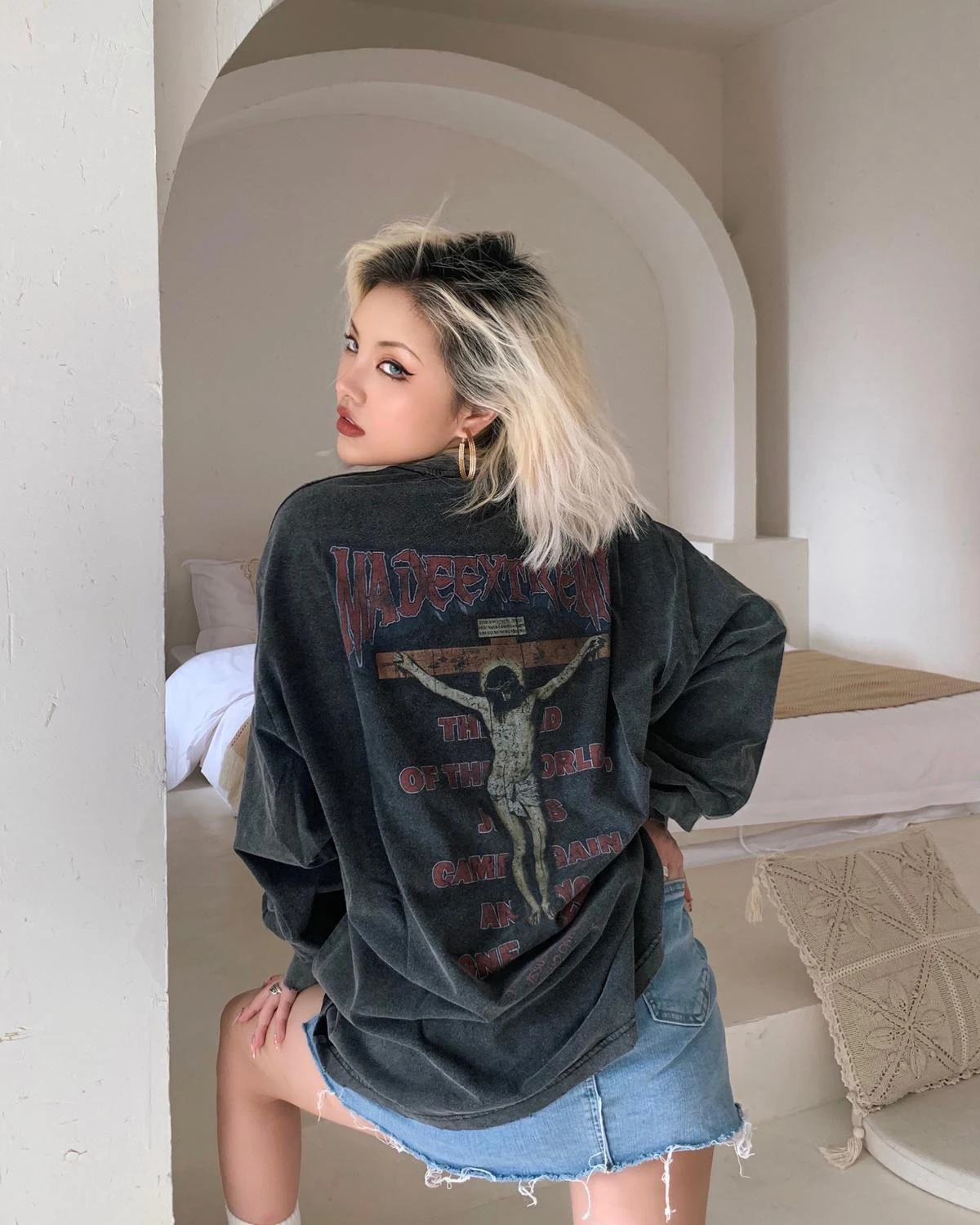 Camisetas retrô de manga longa para homens e mulheres. Lavagem especial vintage para um visual envelhecido. Conforto e estilo atemporal para o seu dia a dia. — foto 2
