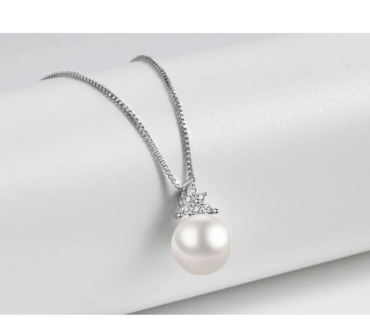 Title 7, Modieuze parel hanger ketting, past overal bij....