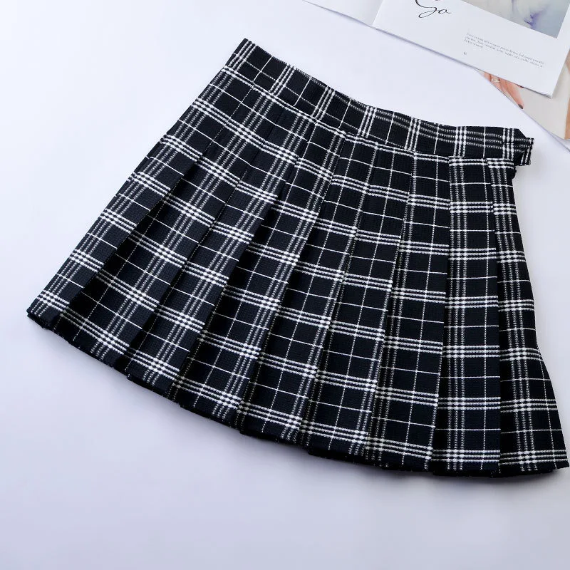 Title 12, High-waisted college skirt offers a classic and...